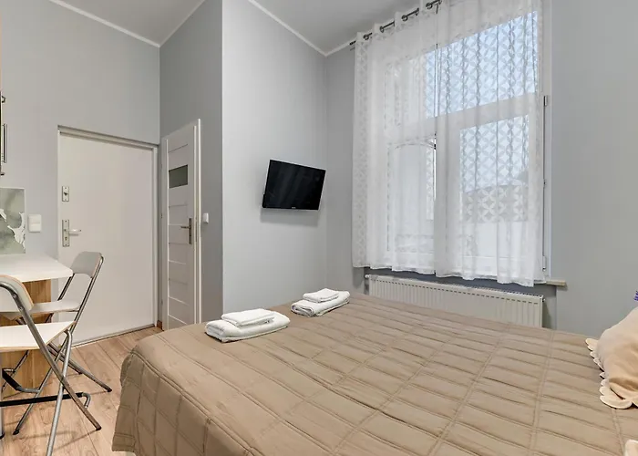 Проживание в семье Host Patio